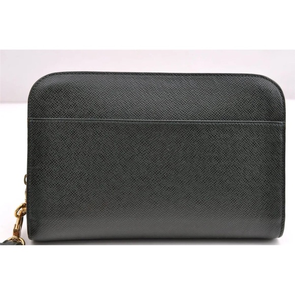 Authentic Louis Vuitton Taiga Baikal Clutch Bag Green - Picture 3 of 15